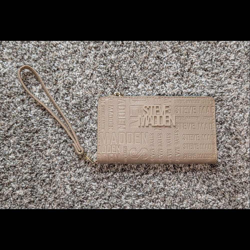 Steve Madden Embossed Brown Wristlet Clutch